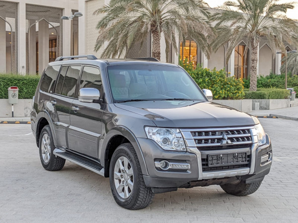 Mitsubishi Pajero 2017  Grey LHD Petrol AT SUV 4WD view 25