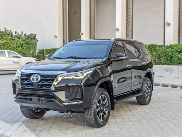 Toyota Fortuner 2016  Black LHD Petrol AT SUV 4WD