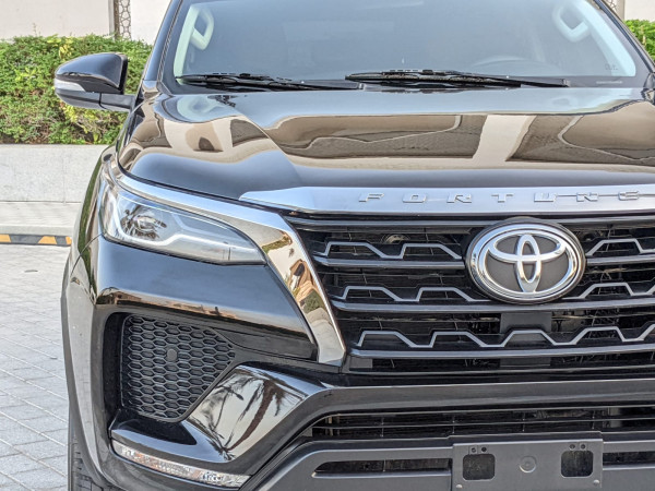Toyota Fortuner 2016  Black LHD Petrol AT SUV 4WD view 17