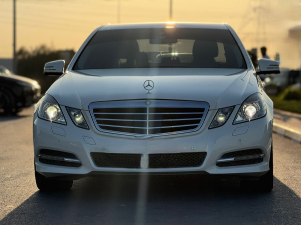 Mercedes-Benz E 300 2013/ White LHD Petrol AT Sedan 4WD