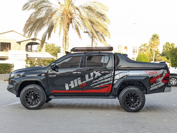 Toyota Hilux 2017  Black LHD Petrol AT Pickup 4WD view 12