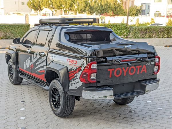 Toyota Hilux 2017  Black LHD Petrol AT Pickup 4WD view 16
