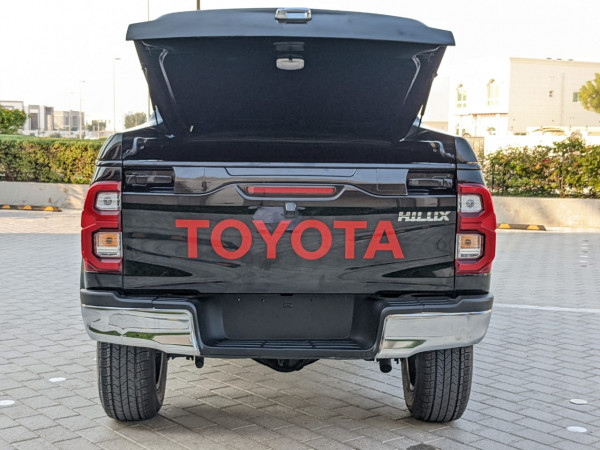 Toyota Hilux 2017  Black LHD Petrol AT Pickup 4WD view 20