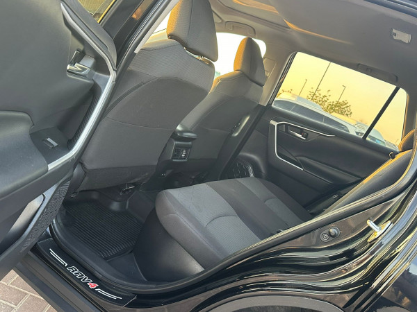 Toyota RAV 4 2021  Black LHD Hybrid AT SUV Crossover 4WD view 2