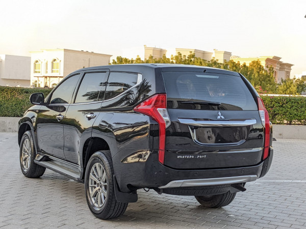 Mitsubishi Montero 2016  Black LHD Petrol AT SUV 4WD view 13