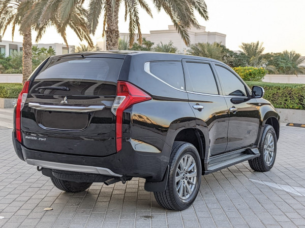 Mitsubishi Montero 2016  Black LHD Petrol AT SUV 4WD view 15