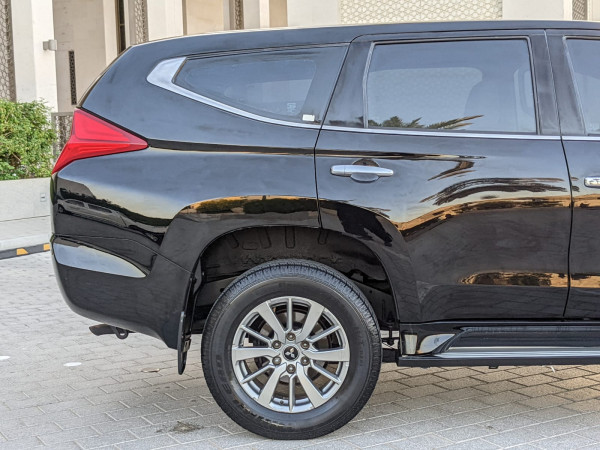 Mitsubishi Montero 2016  Black LHD Petrol AT SUV 4WD view 16