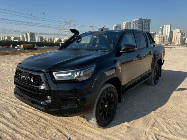 Toyota Hilux 2020  Black RHD Diesel AT Pickup 4WD view 6