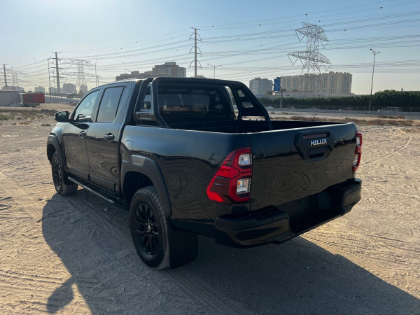 Toyota Hilux 2020  Black RHD Diesel AT Pickup 4WD view 8