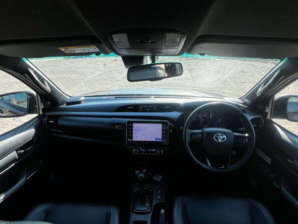 Toyota Hilux 2020  Black RHD Diesel AT Pickup 4WD view 10