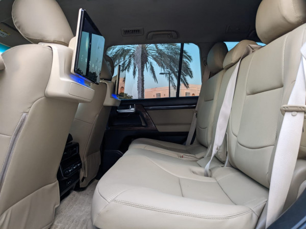Toyota Land Cruiser 2011  Grey LHD Petrol AT SUV 4WD view 7