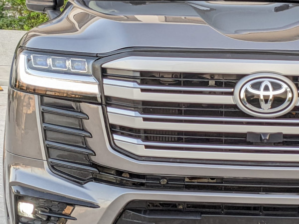 Toyota Land Cruiser 2011  Grey LHD Petrol AT SUV 4WD view 21