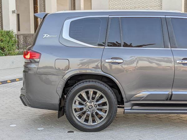 Toyota Land Cruiser 2011  Grey LHD Petrol AT SUV 4WD view 24