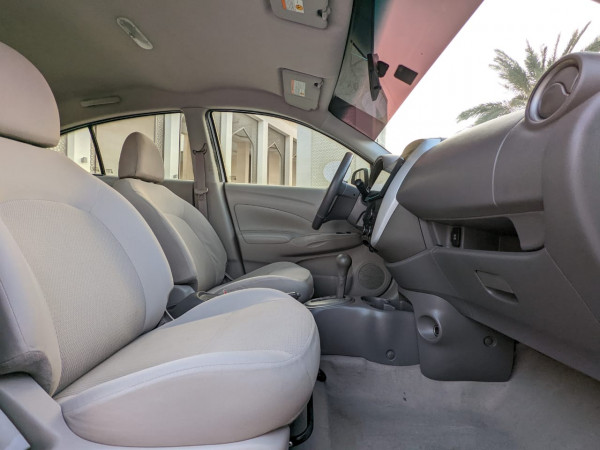 Nissan Sunny 2018/ White LHD Petrol AT Sedan 2WD view 2