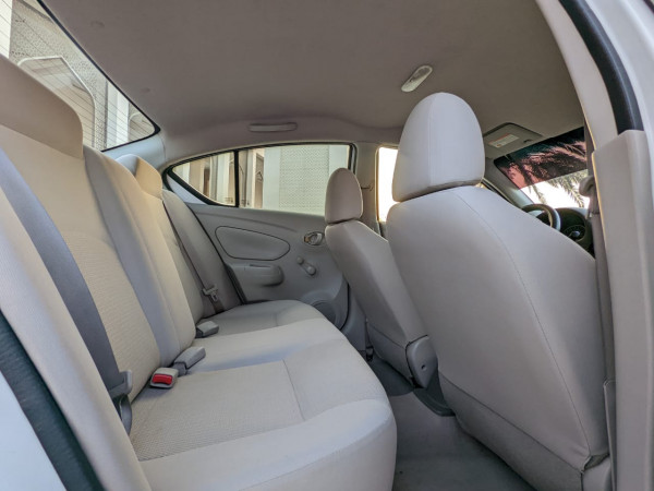Nissan Sunny 2018/ White LHD Petrol AT Sedan 2WD view 3