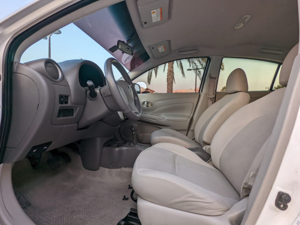 Nissan Sunny 2018/ White LHD Petrol AT Sedan 2WD view 6