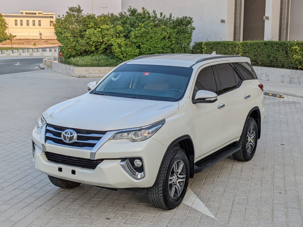 Toyota Fortuner 2016/ White LHD Petrol AT SUV 4WD view 14