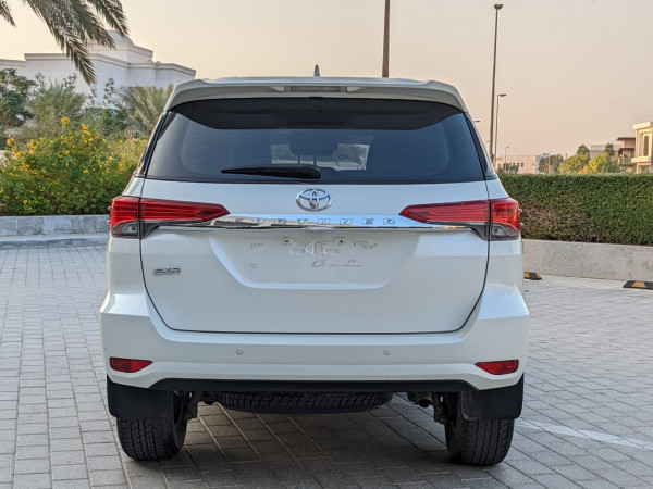 Toyota Fortuner 2016/ White LHD Petrol AT SUV 4WD view 16
