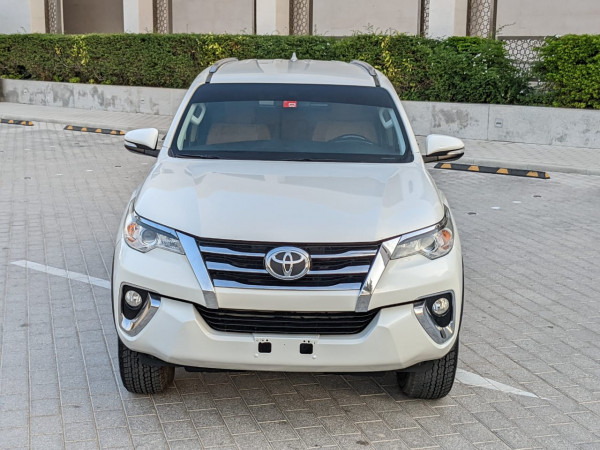 Toyota Fortuner 2016/ White LHD Petrol AT SUV 4WD view 17