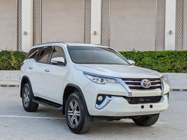 Toyota Fortuner 2016/ White LHD Petrol AT SUV 4WD view 18