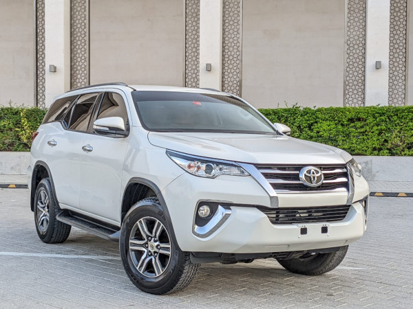 Toyota Fortuner 2016/ White LHD Petrol AT SUV 4WD view 20