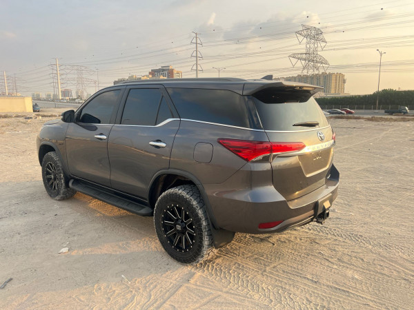 Toyota Fortuner 2020/ Grey RHD Diesel AT SUV 4WD view 13