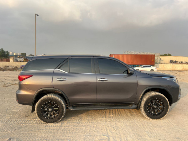 Toyota Fortuner 2020/ Grey RHD Diesel AT SUV 4WD view 14
