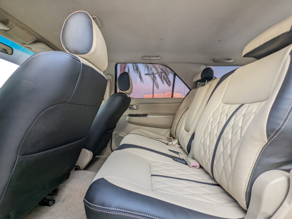 Toyota Fortuner 2008/ Black LHD Petrol AT SUV 4WD view 4