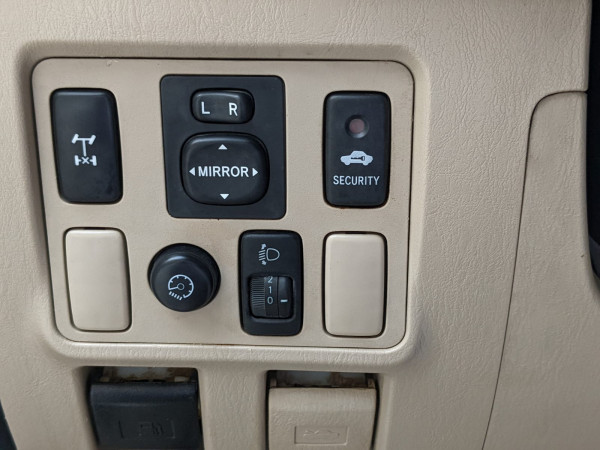 Toyota Fortuner 2008/ Black LHD Petrol AT SUV 4WD view 11