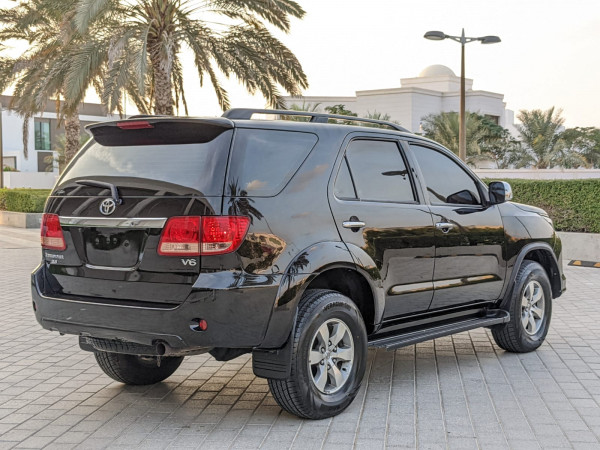 Toyota Fortuner 2008/ Black LHD Petrol AT SUV 4WD view 18