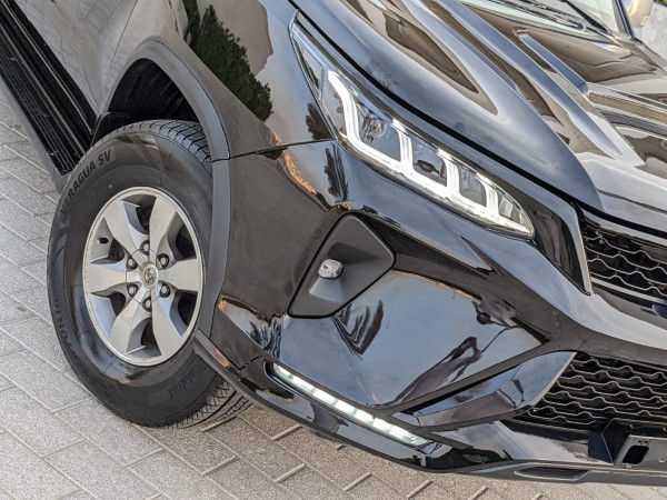 Toyota Fortuner 2008/ Black LHD Petrol AT SUV 4WD view 20