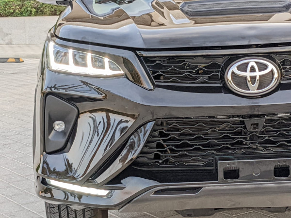Toyota Fortuner 2008/ Black LHD Petrol AT SUV 4WD view 21