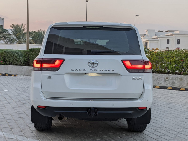 Toyota Land Cruiser 2022  White LHD Petrol AT SUV 4WD view 2