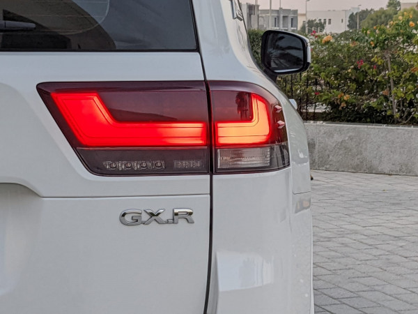 Toyota Land Cruiser 2022  White LHD Petrol AT SUV 4WD view 4