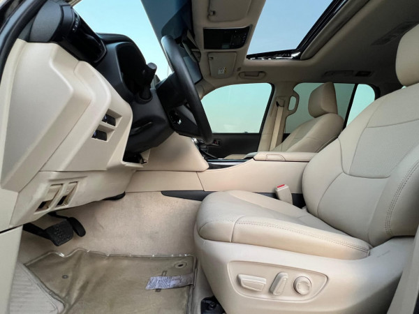 Toyota Land Cruiser 2022  Black LHD Petrol AT SUV 4WD view 10