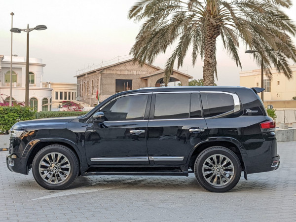 Toyota Land Cruiser 2014  Black LHD Petrol AT SUV 4WD view 12