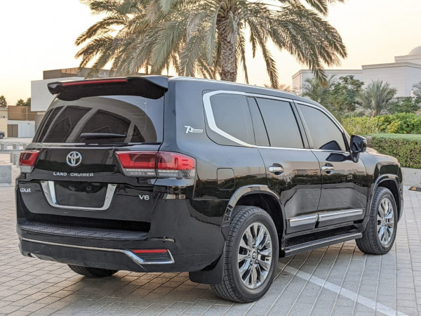 Toyota Land Cruiser 2014  Black LHD Petrol AT SUV 4WD view 19