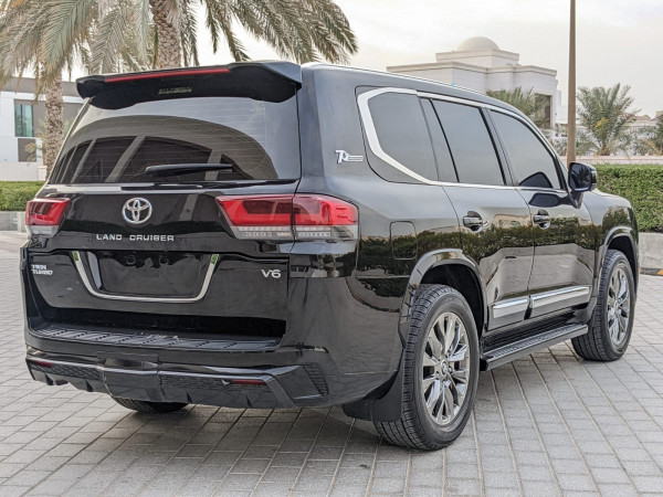 Toyota Land Cruiser 2014/ Black LHD Petrol AT SUV 4WD view 12