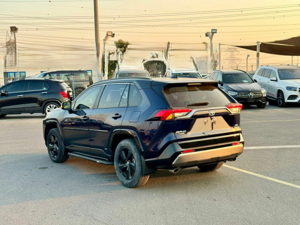 Toyota RAV 4 2022  Blue LHD Hybrid AT SUV Crossover 4WD view 6