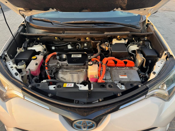 Toyota RAV 4 2017  White LHD Hybrid AT SUV Crossover 2WD view 3