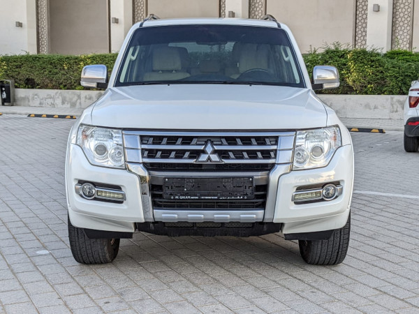 Mitsubishi Pajero 2017  White LHD Petrol AT SUV 4WD view 19