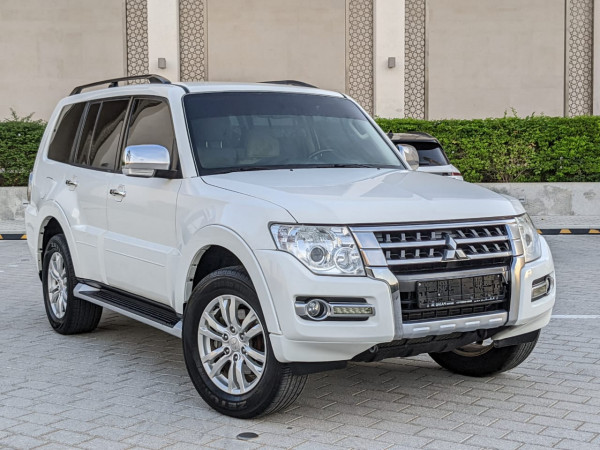 Mitsubishi Pajero 2017  White LHD Petrol AT SUV 4WD view 21