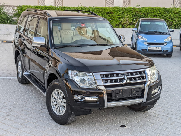 Mitsubishi Pajero 2015  Black LHD Petrol AT SUV 4WD