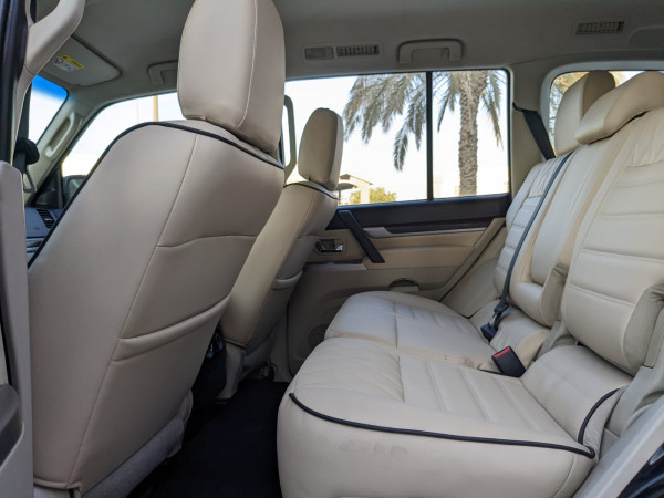 Mitsubishi Pajero 2015  Black LHD Petrol AT SUV 4WD view 7