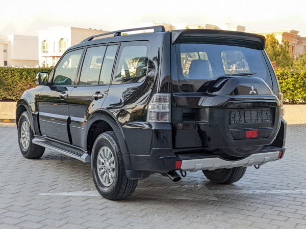 Mitsubishi Pajero 2015  Black LHD Petrol AT SUV 4WD view 18