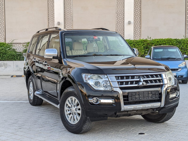 Mitsubishi Pajero 2015  Black LHD Petrol AT SUV 4WD view 21