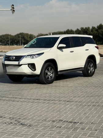 Toyota Fortuner 2020/ White LHD Petrol AT SUV 4WD view 9