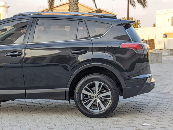 Toyota RAV 4 2016/ Black LHD Petrol AT SUV Crossover 4WD view 18