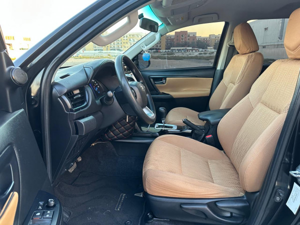 Toyota Fortuner 2020  Black LHD Petrol AT SUV 4WD view 7