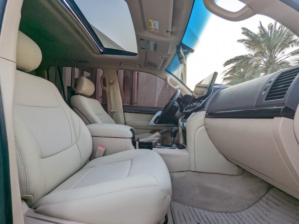 Toyota Land Cruiser 2014  Black LHD Petrol AT SUV 4WD view 2